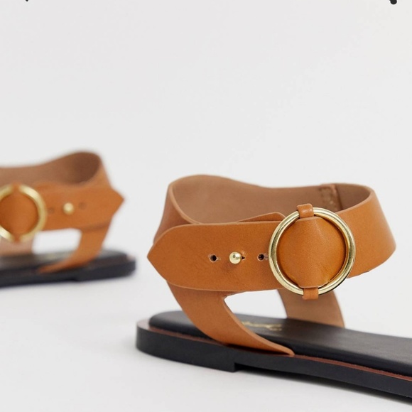 ASOS × Beige Flat Sandals - Picture 5 of 7